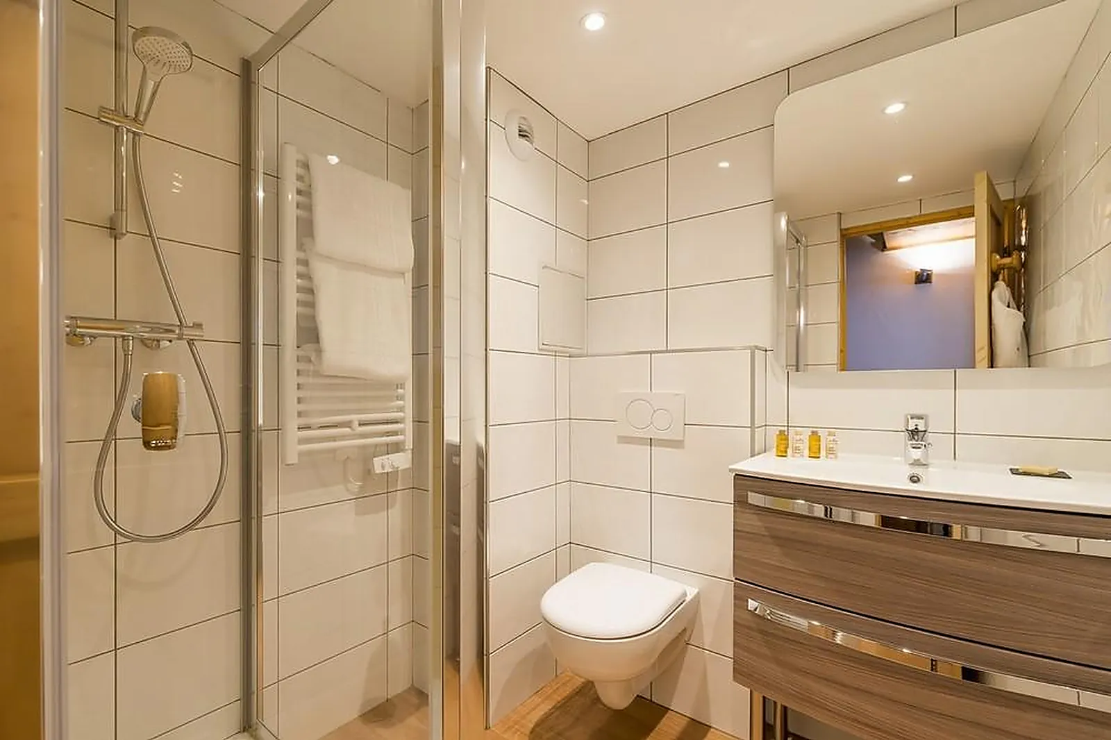 Lieux événementiels, HÔTEL L'ETERLOU