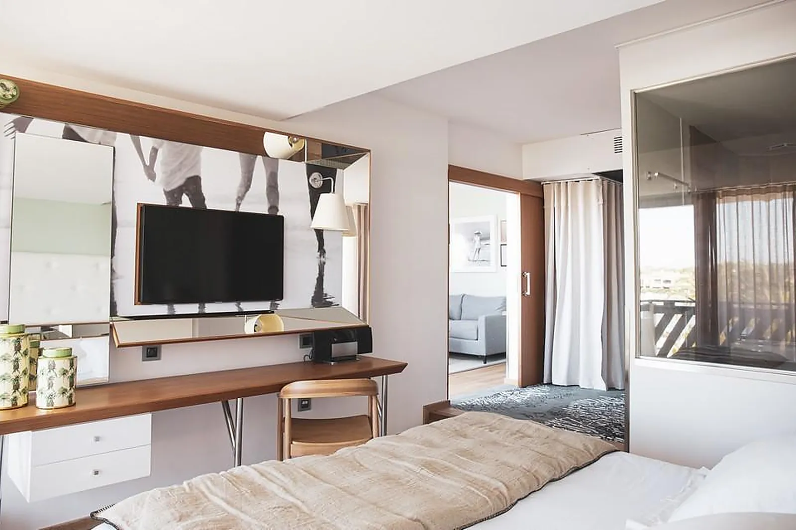 Lieux événementiels, HOTEL L'ILE DE LA LAGUNE