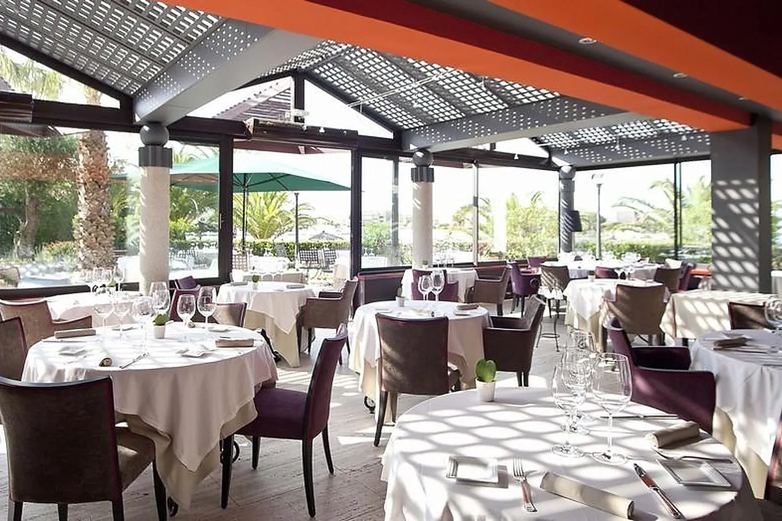 Lieux événementiels, HOTEL L'ILE DE LA LAGUNE