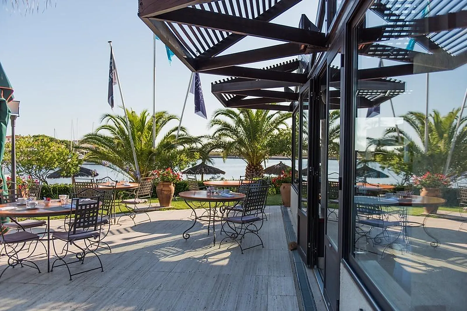 Lieux événementiels, HOTEL L'ILE DE LA LAGUNE