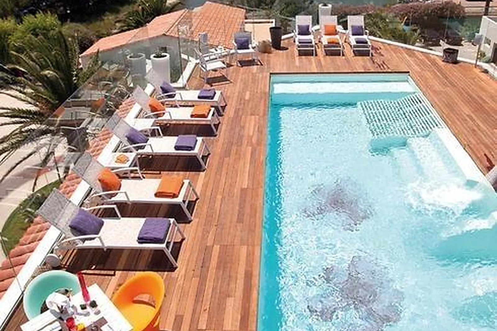 Lieux événementiels, HOTEL L'ILE DE LA LAGUNE