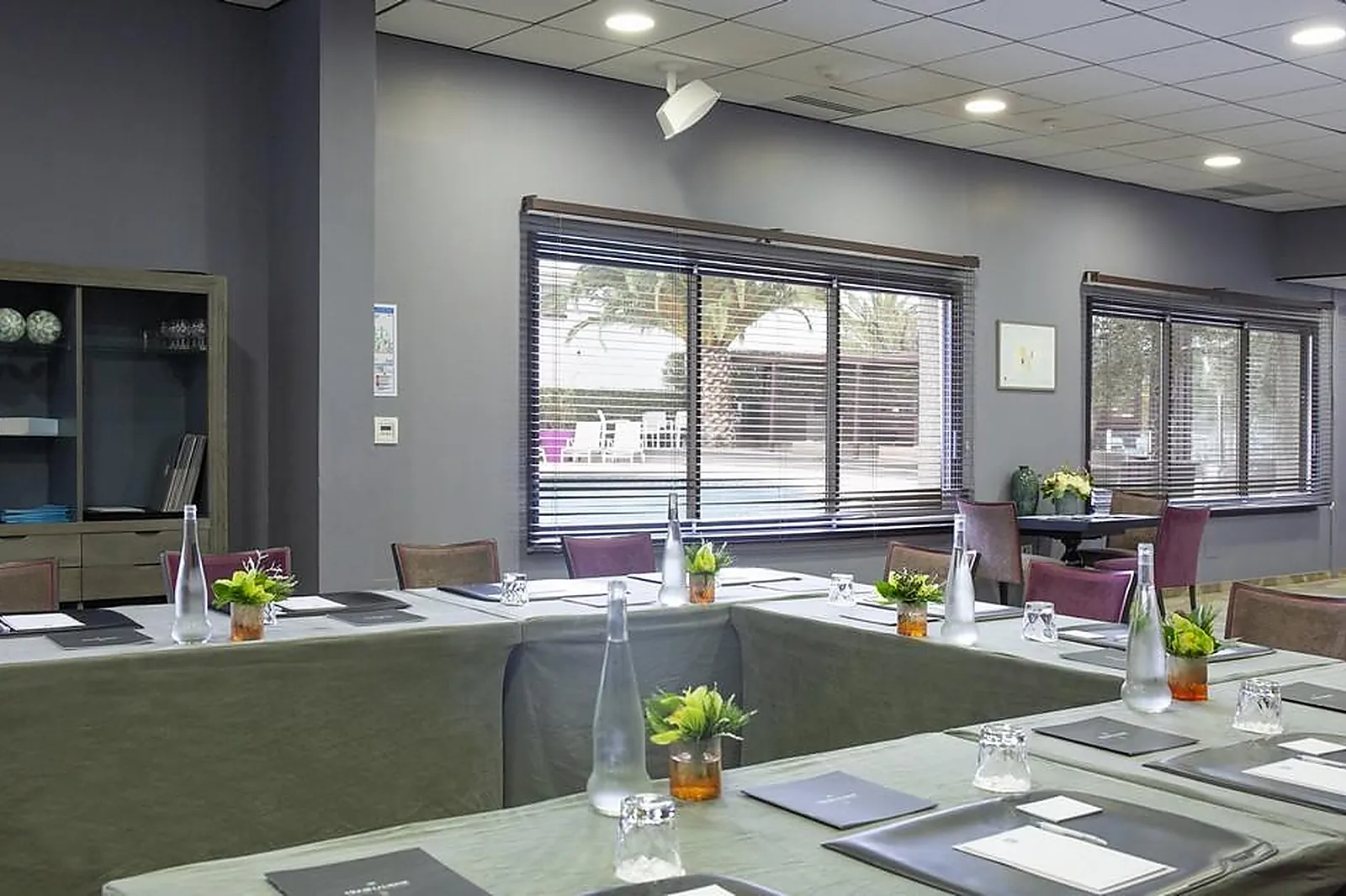 Lieux événementiels, HOTEL L'ILE DE LA LAGUNE