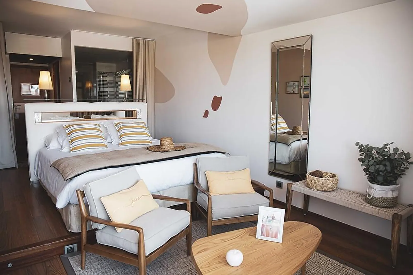 Lieux événementiels, HOTEL L'ILE DE LA LAGUNE