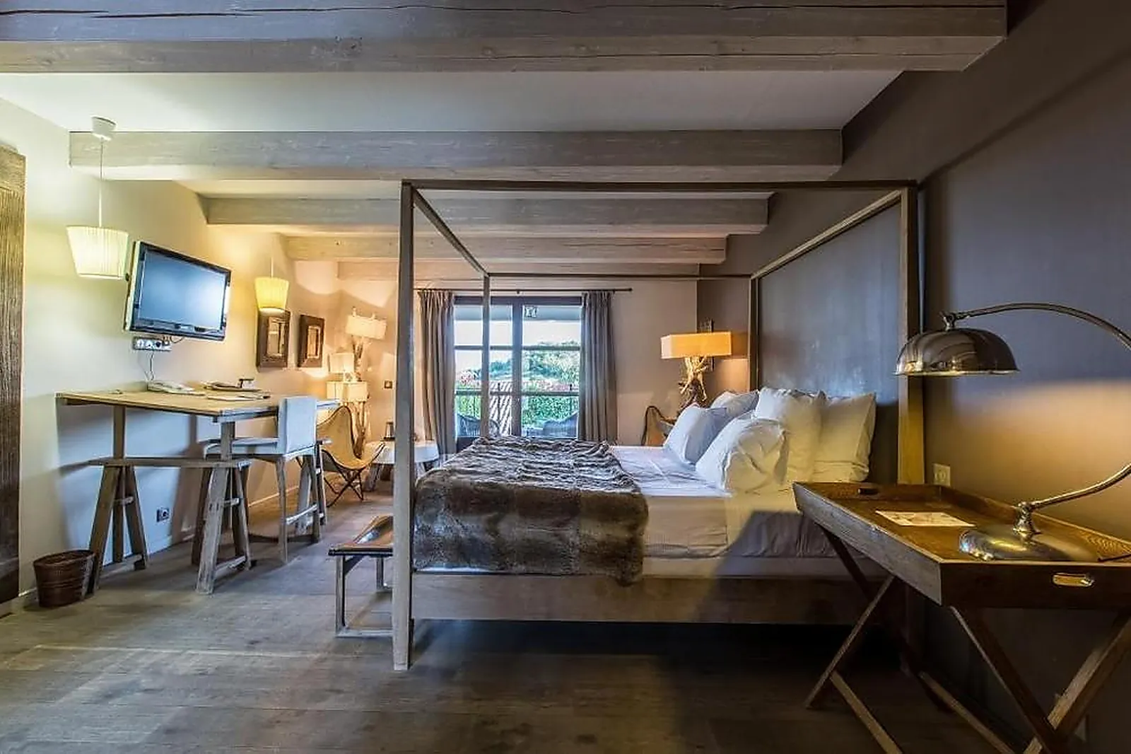 Lieux événementiels, HÔTEL LA BASTIDE SAINT GEORGES