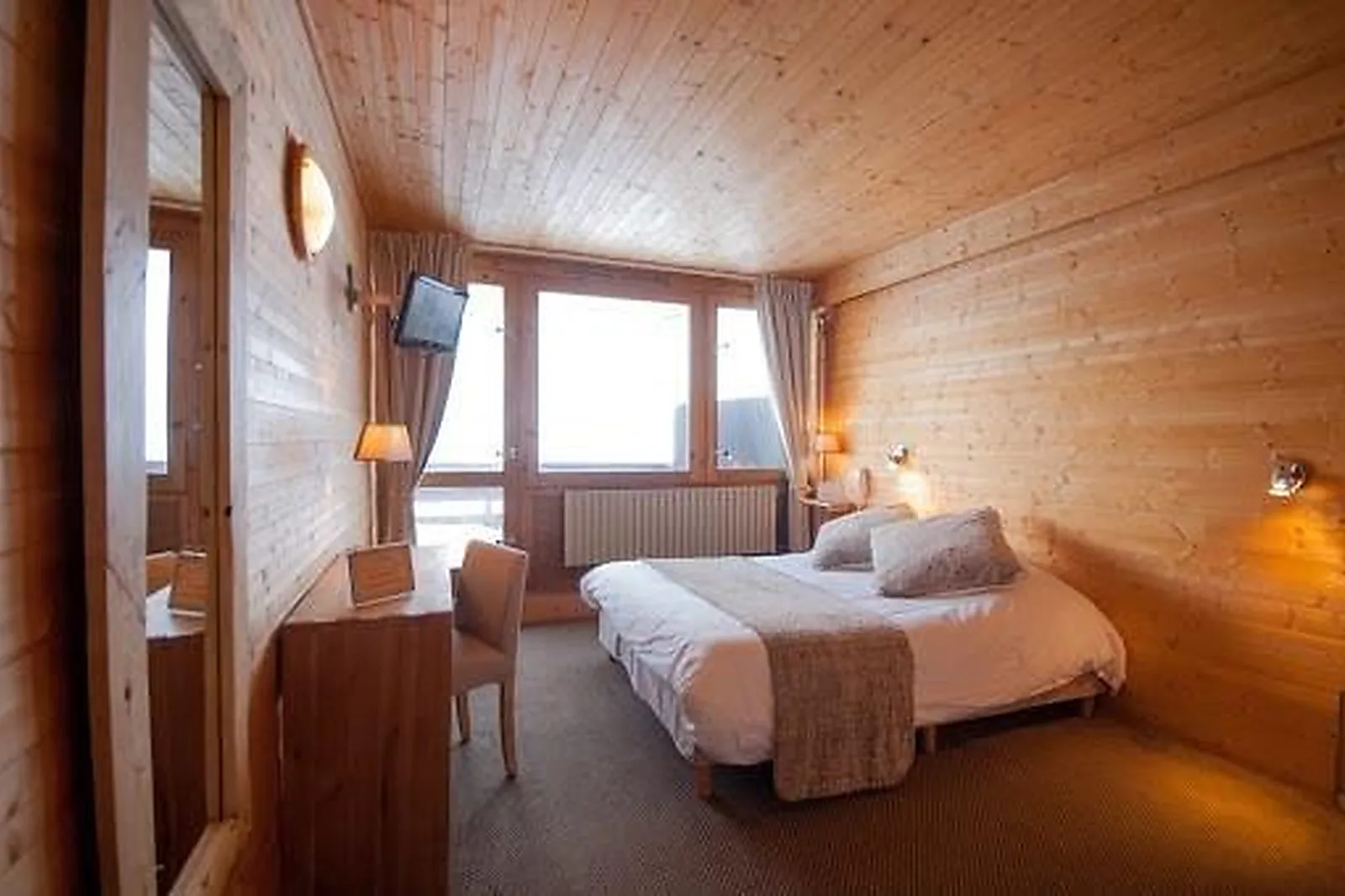 Lieux événementiels, HÔTEL LA MANDIA