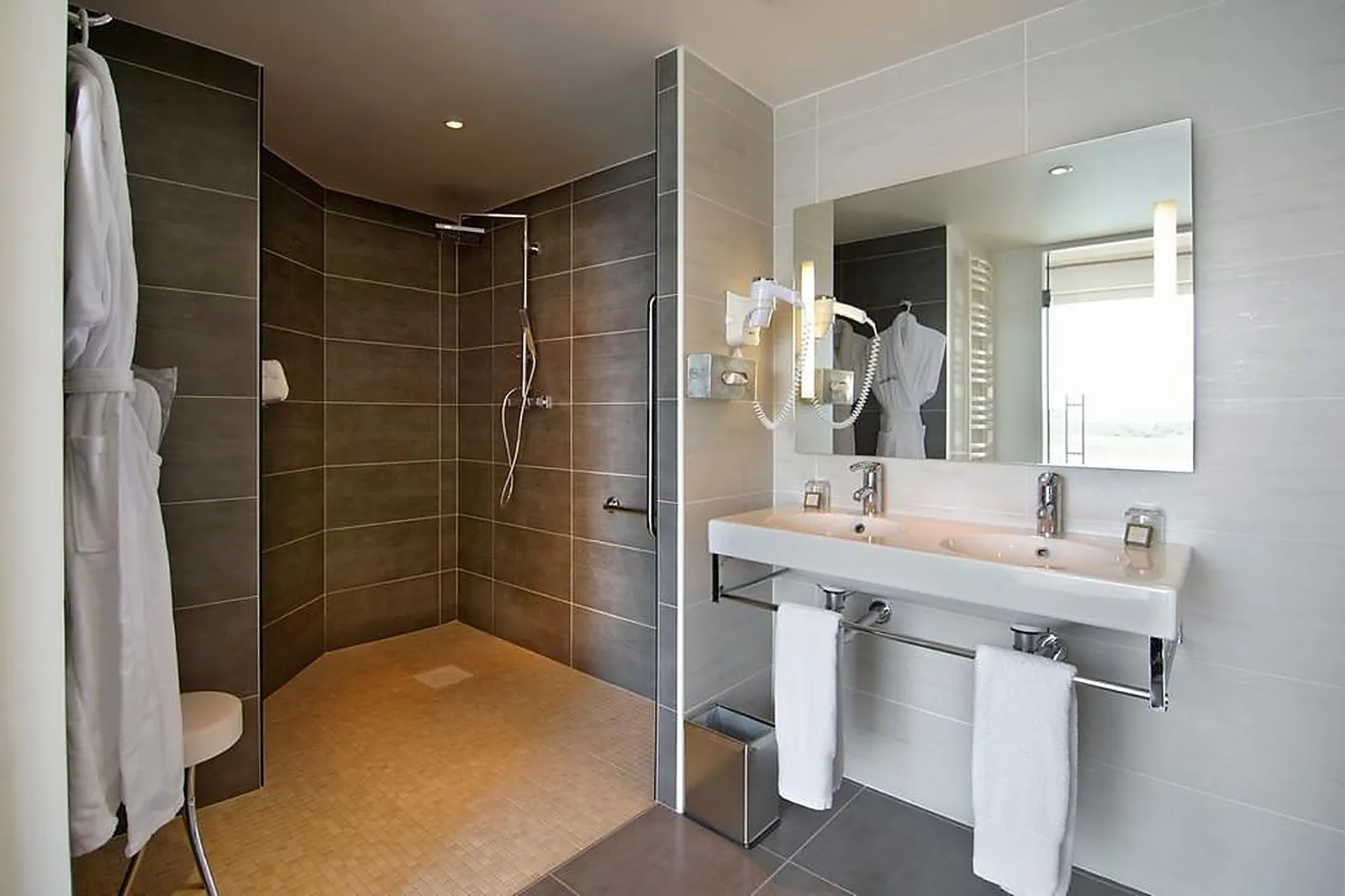 Lieux événementiels, HÔTEL LA MARINE