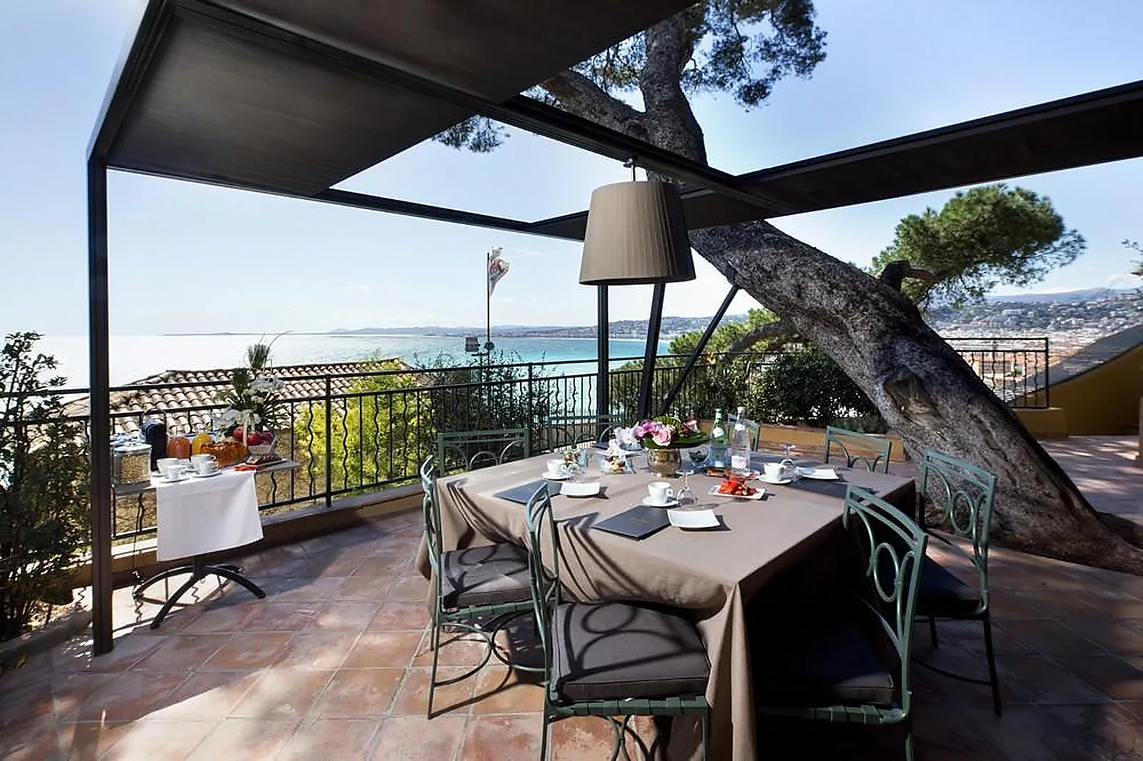 Lieux événementiels, HÔTEL LA PEROUSE