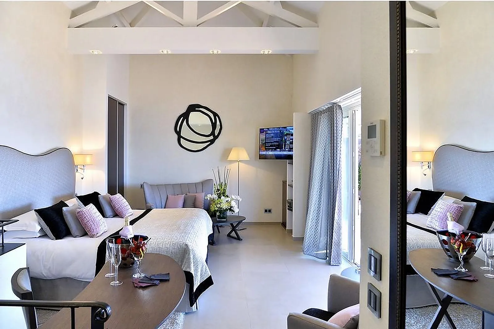 Lieux événementiels, HÔTEL LA PEROUSE