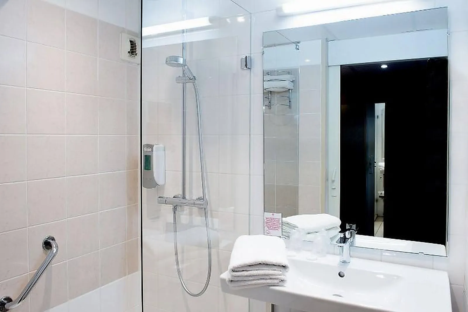 Lieux événementiels, HÔTEL LA SOLITUDE