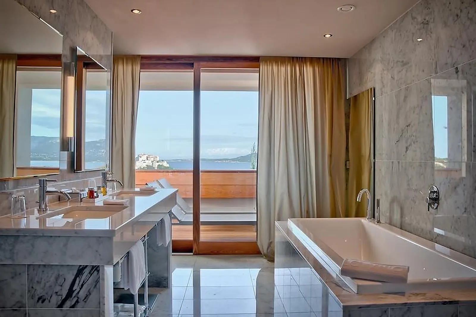 Lieux événementiels, HOTEL LA VILLA