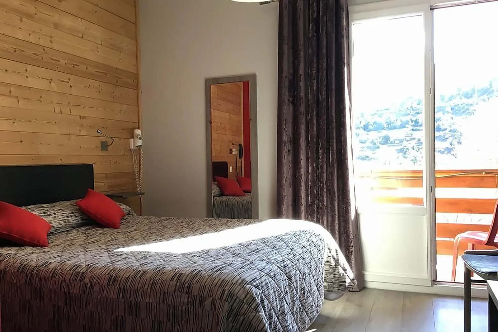 Lieux événementiels, HÔTEL LACOUR