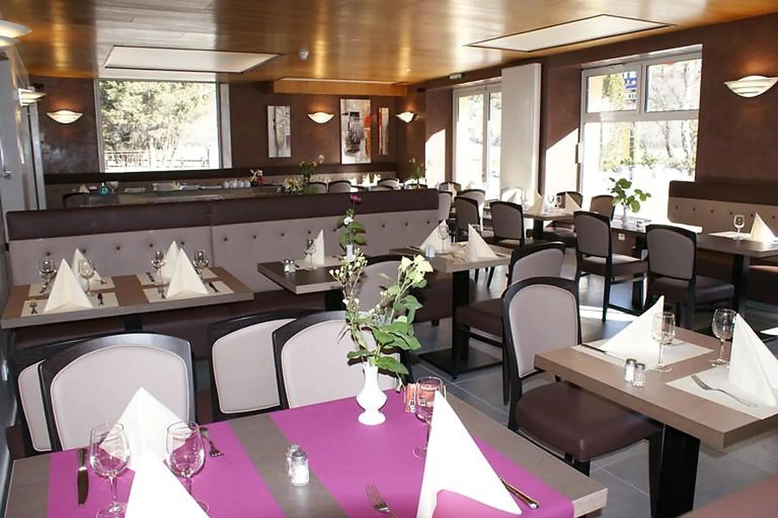 Lieux événementiels, HÔTEL LACOUR