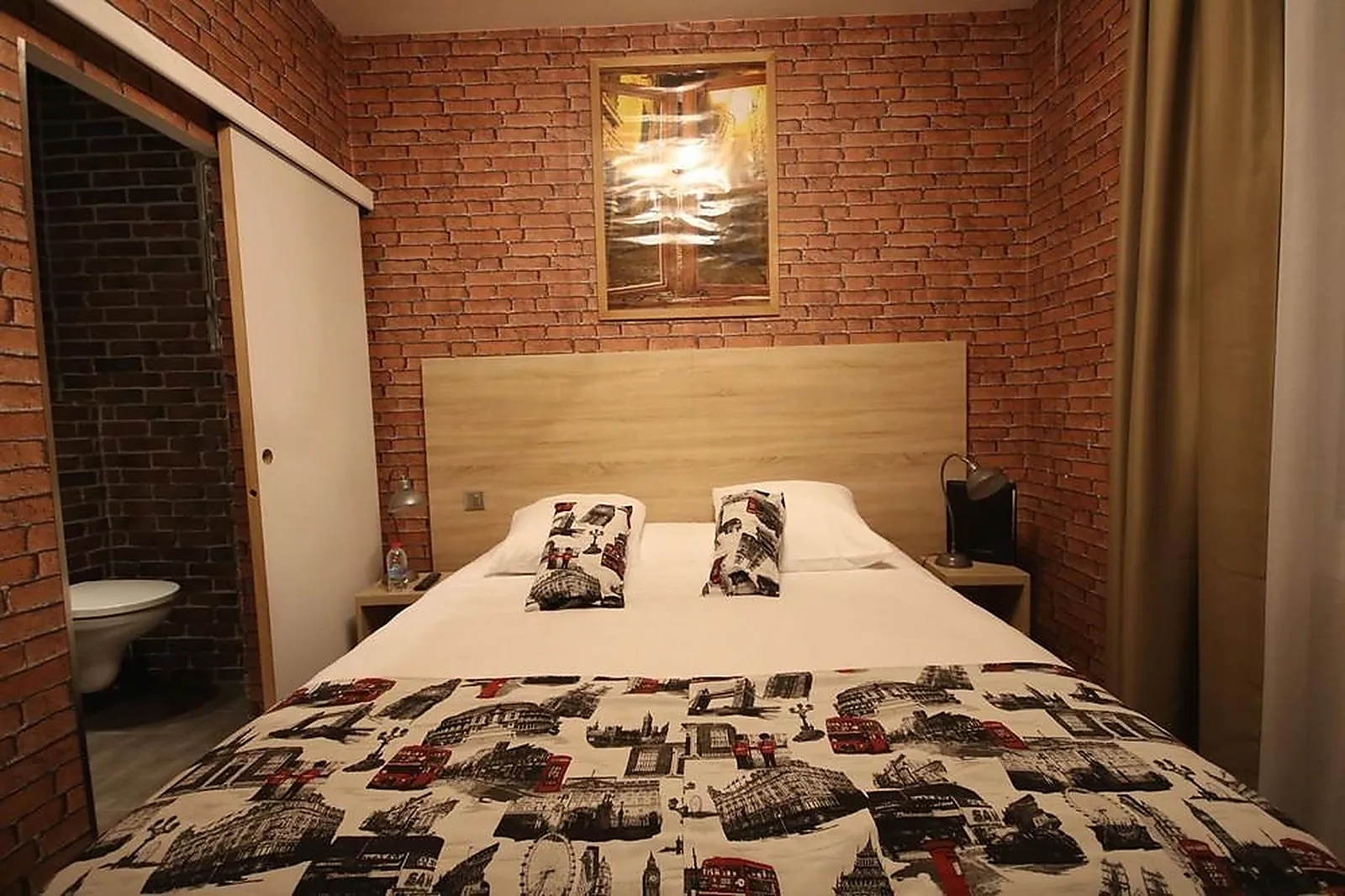 Lieux événementiels, HÔTEL LAKESIDE