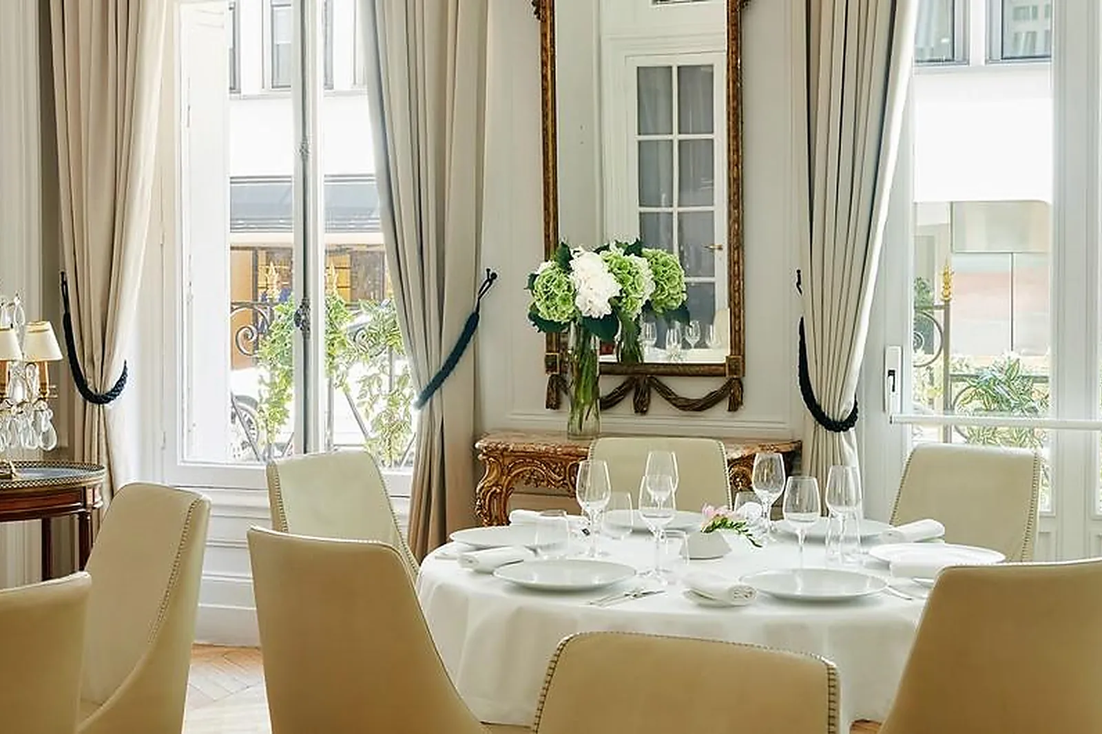 Lieux événementiels, HÔTEL LANCASTER