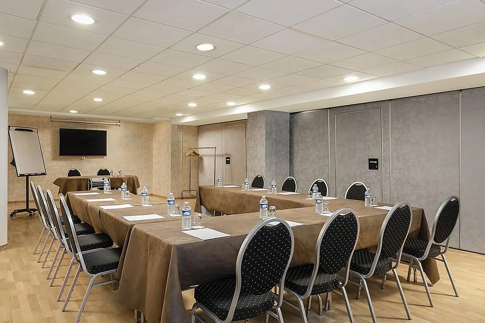 Lieux événementiels, HÔTEL LE CHATEAUBRIAND