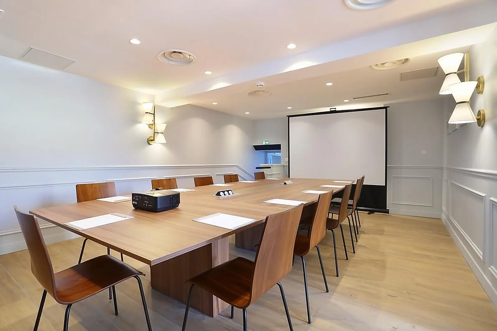 Lieux événementiels, HÔTEL LE CHEVAL BLANC PARIS MARNE LA VALLÉE