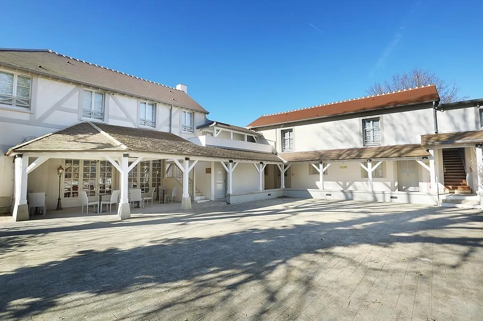 Lieux événementiels, HÔTEL LE CHEVAL BLANC PARIS MARNE LA VALLÉE