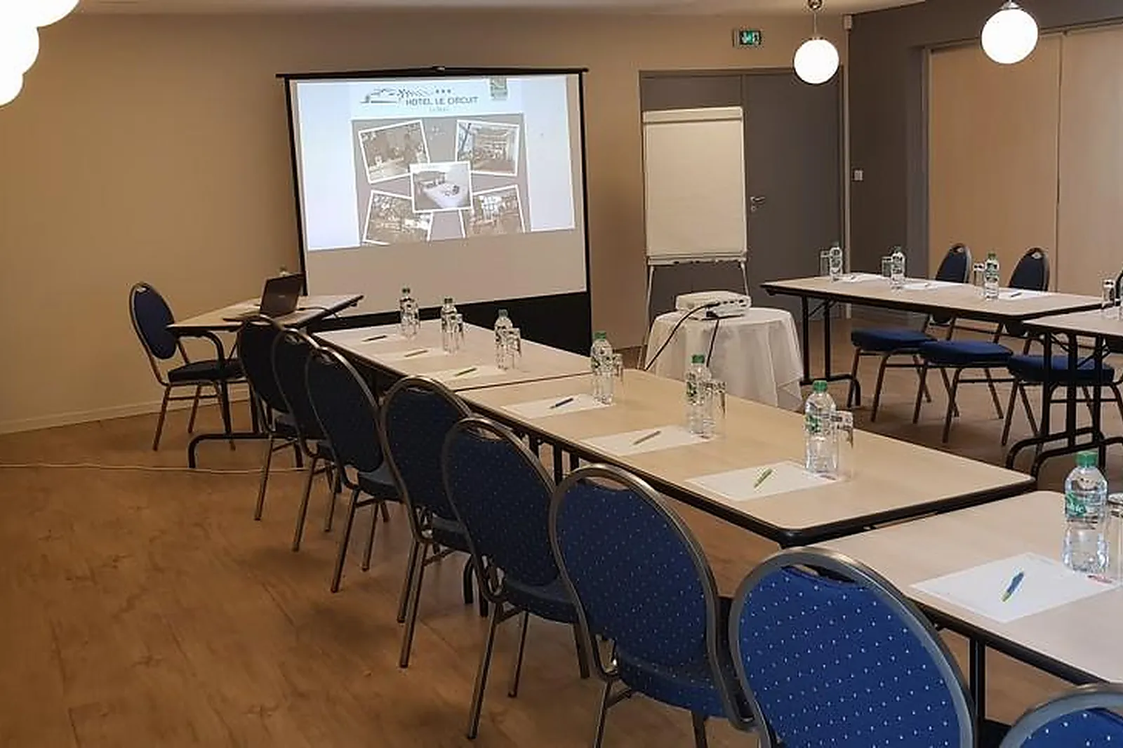 Lieux événementiels, HOTEL LE CIRCUIT LE MANS