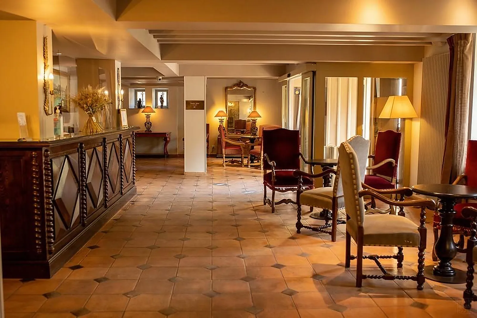 Lieux événementiels, HÔTEL LE DONJON - COEUR DE LA CITÉ MÉDIÉVALE