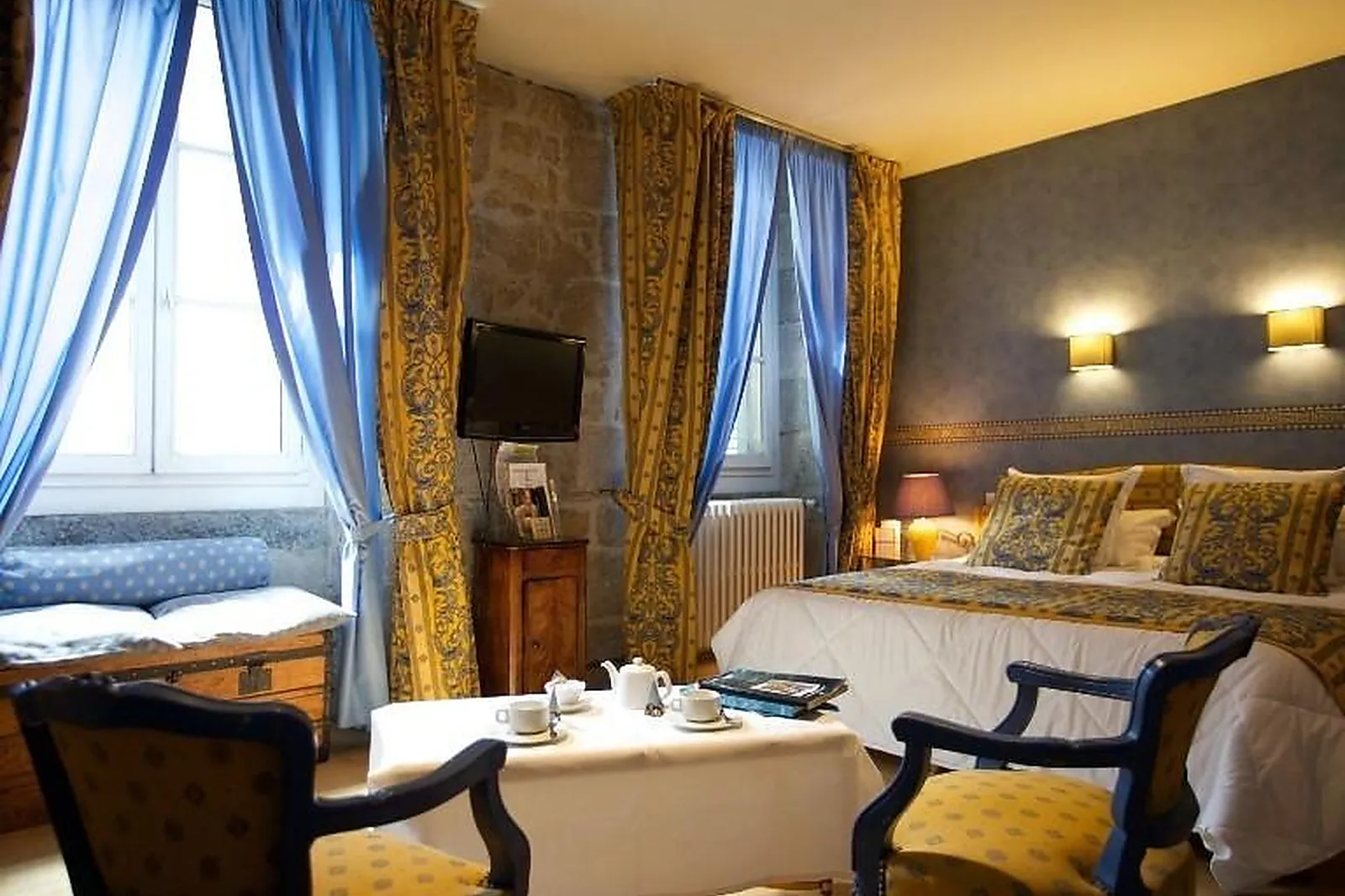 Lieux événementiels, HOTEL LE FRANCE