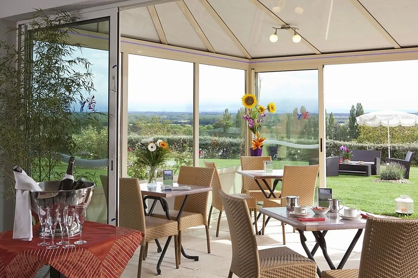 Lieux événementiels, HÔTEL LE KOLIBRI