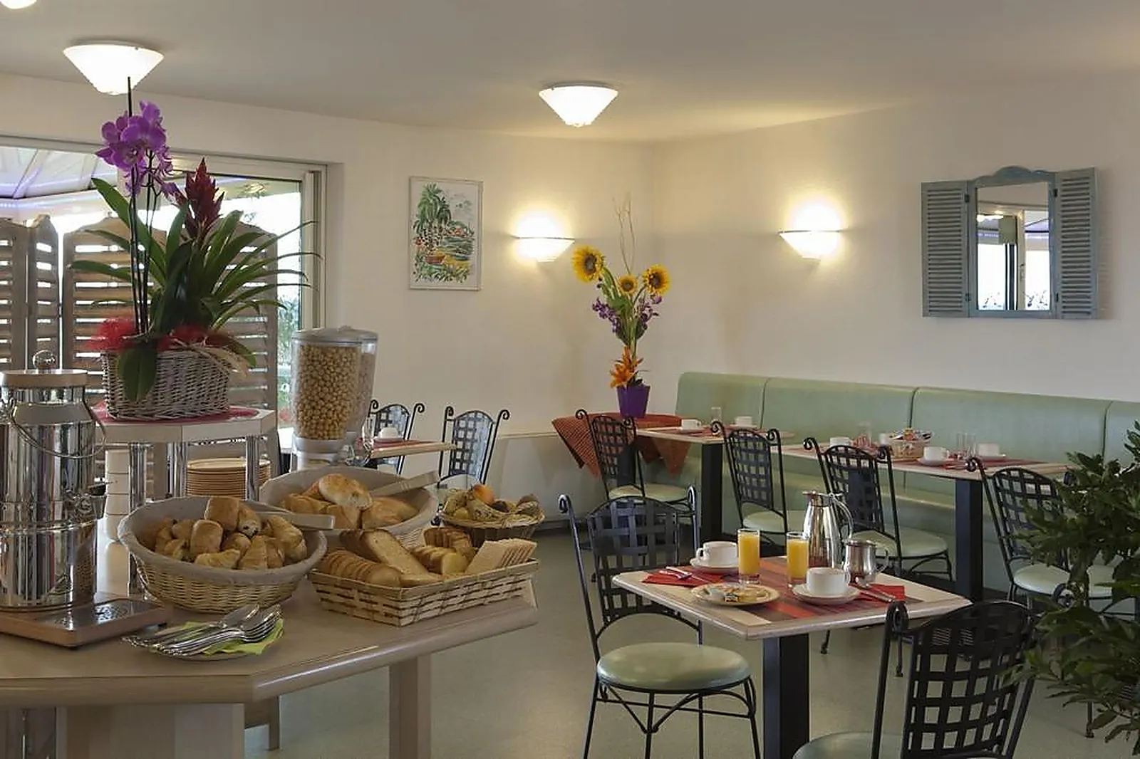 Lieux événementiels, HÔTEL LE KOLIBRI