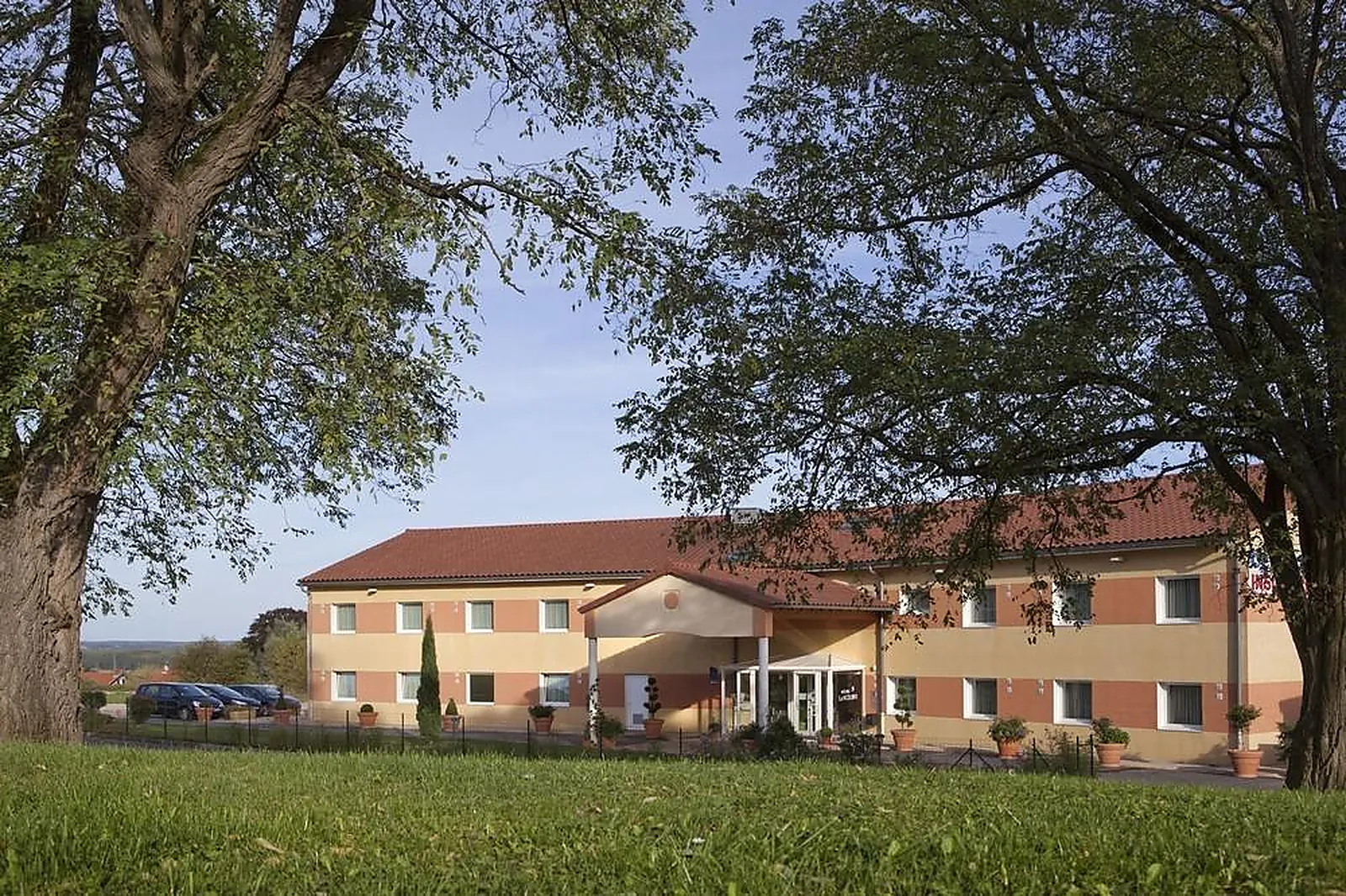 Lieux événementiels, HÔTEL LE KOLIBRI