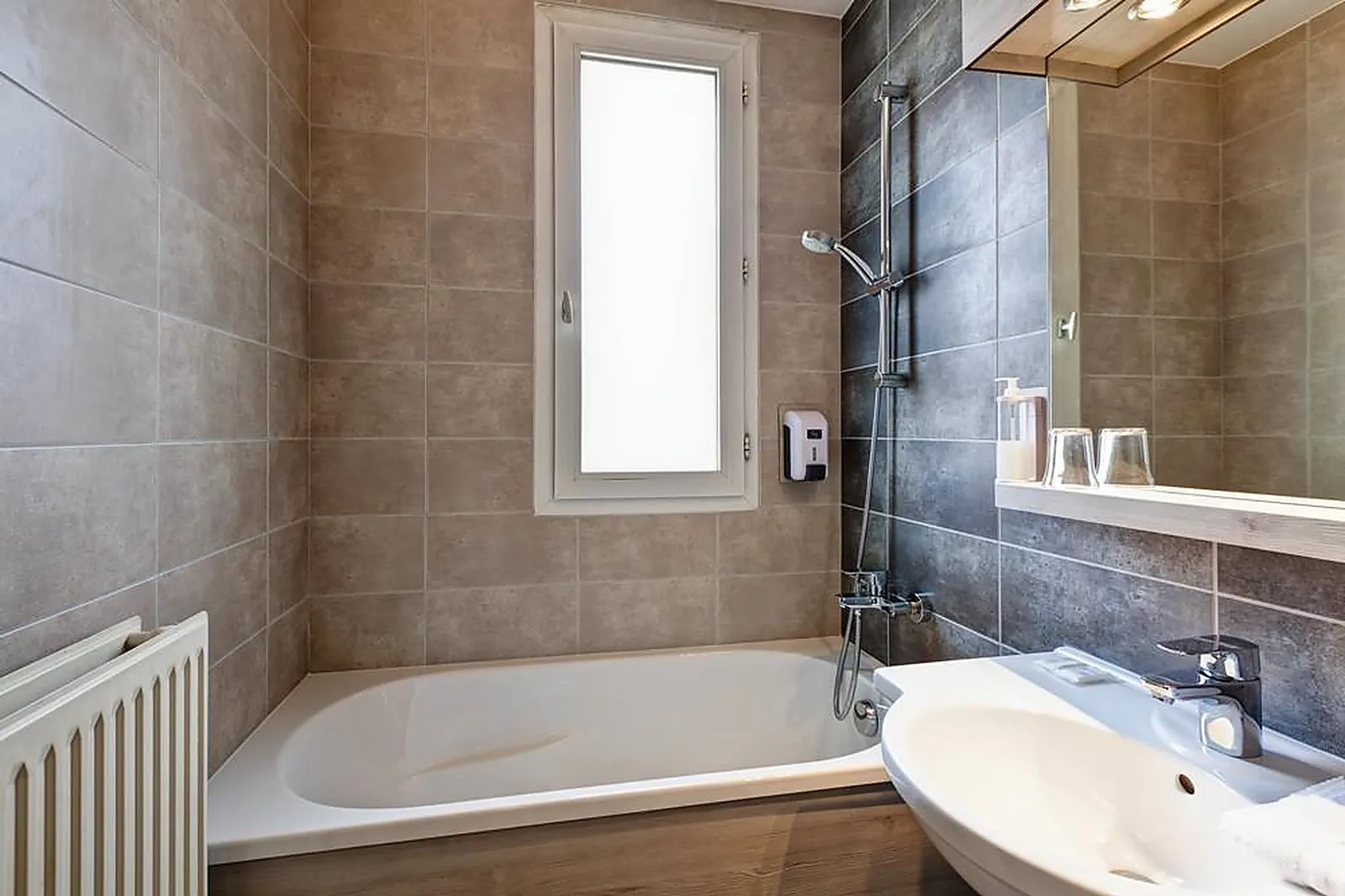 Lieux événementiels, HÔTEL LE LUMIÈRE