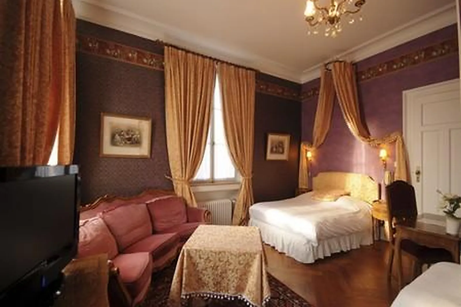 Lieux événementiels, HÔTEL LE MANOIR