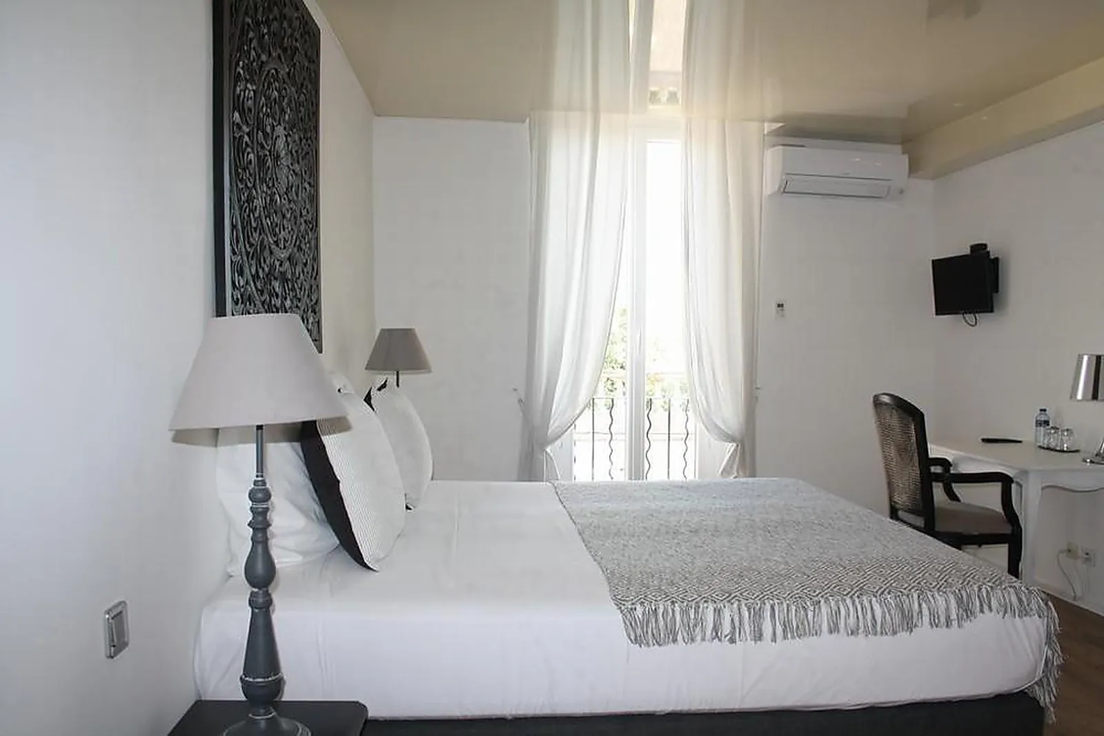 Lieux événementiels, HÔTEL LE MAS ANGELUSSI