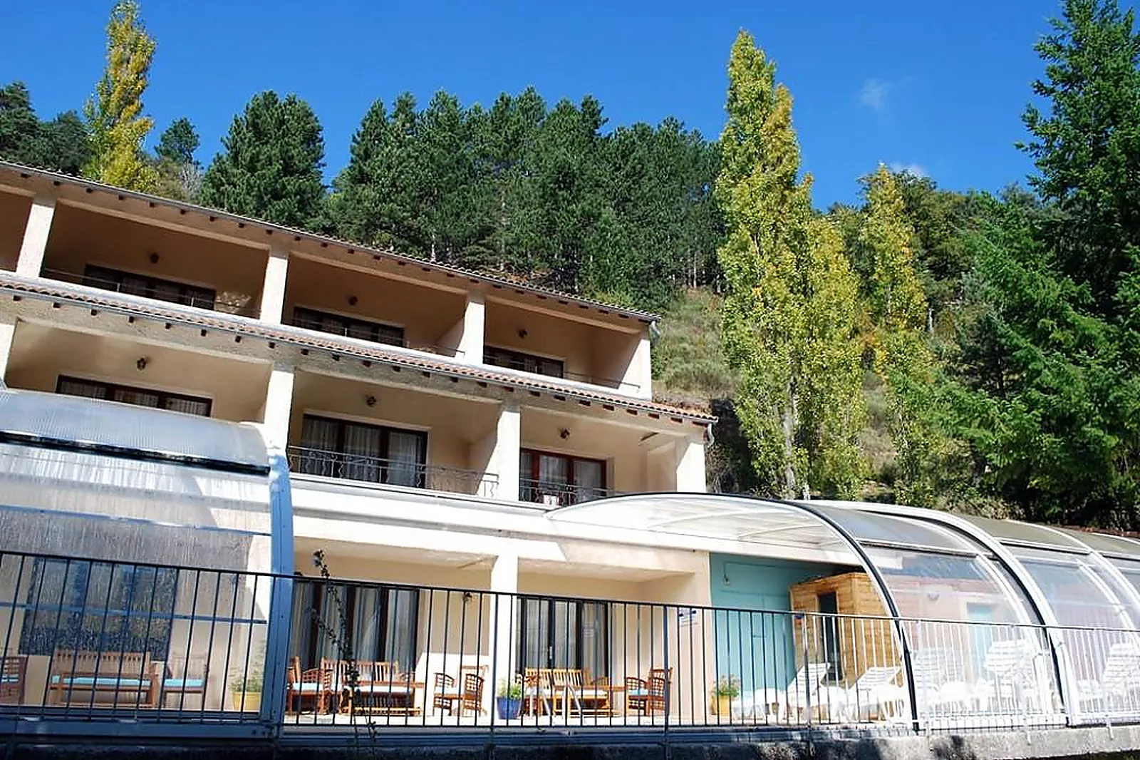 Lieux événementiels, HOTEL LE MONT BARRAL