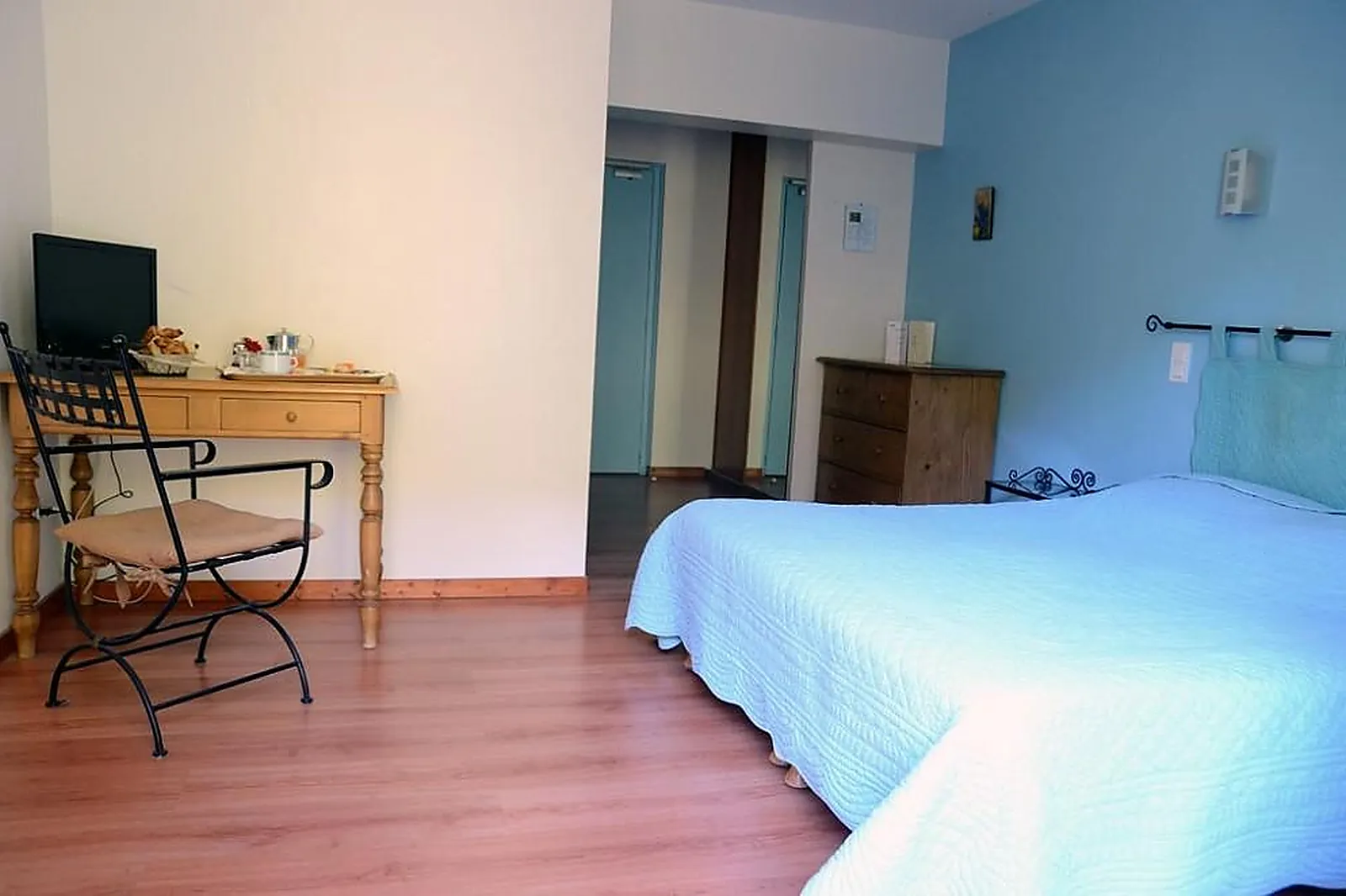 Lieux événementiels, HOTEL LE MONT BARRAL