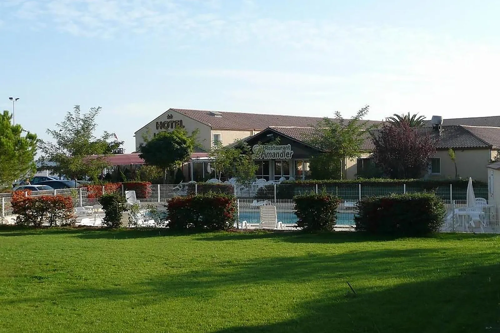 Lieux événementiels, HÔTEL LE PAVILLON