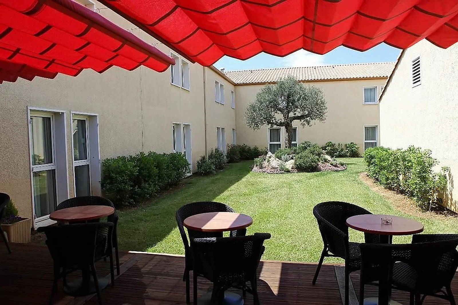 Lieux événementiels, HÔTEL LE PAVILLON