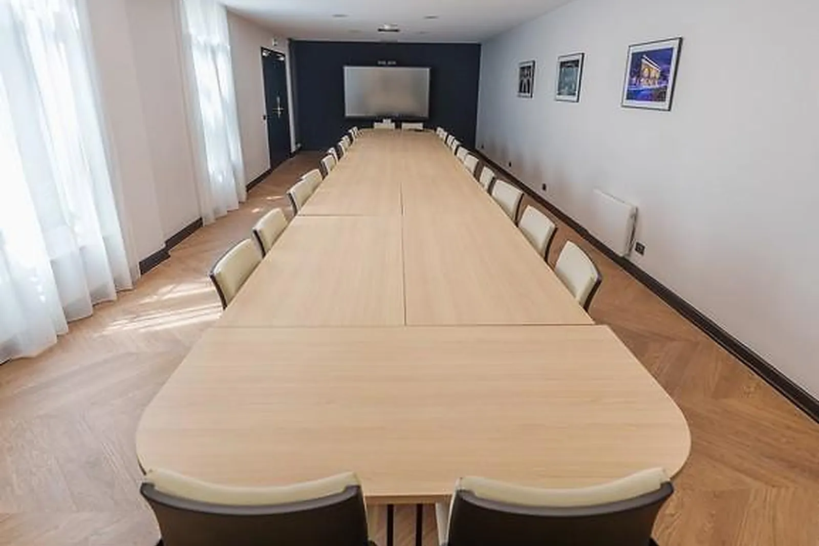 Lieux événementiels, HÔTEL LE PICARDY