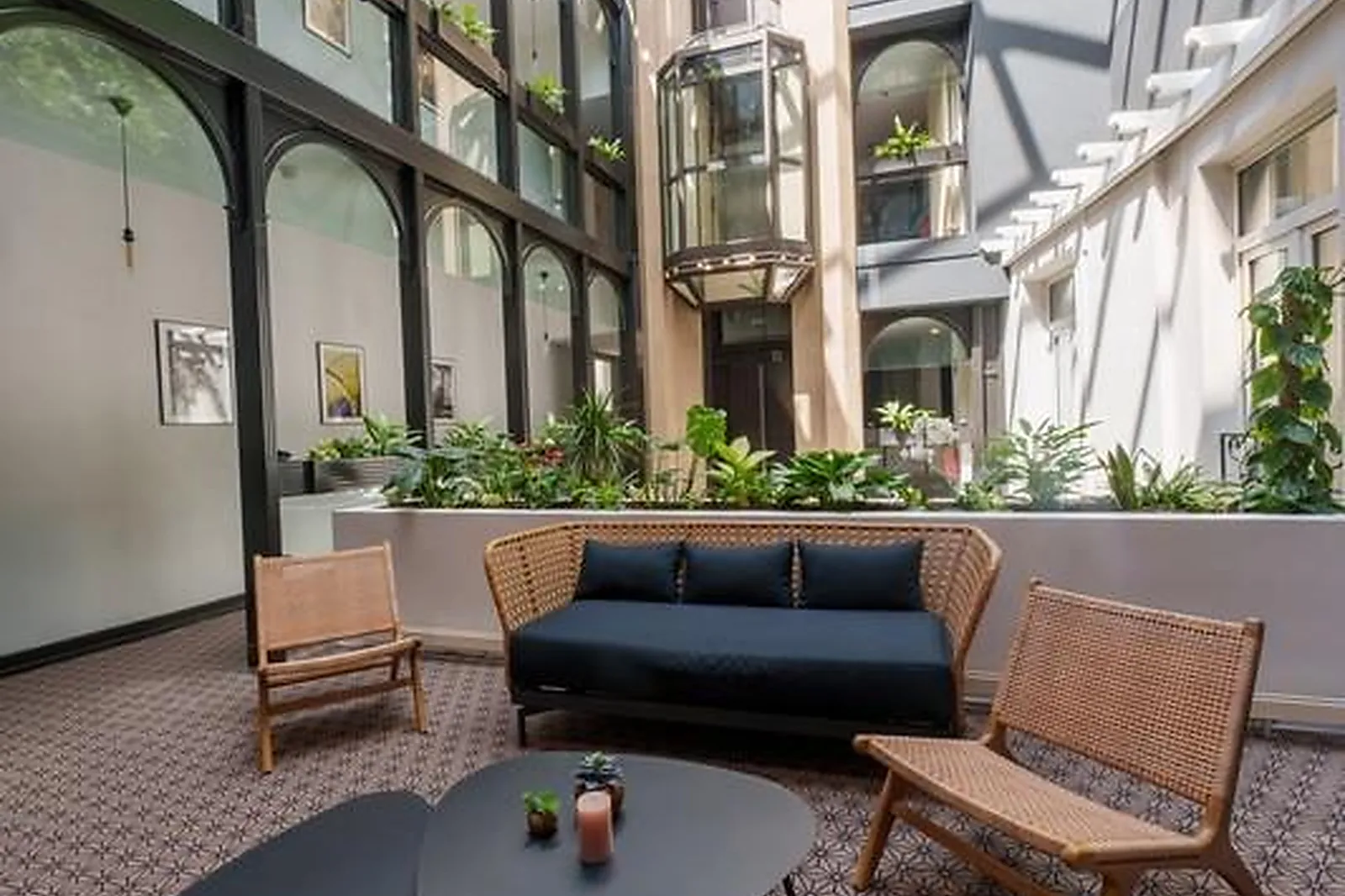 Lieux événementiels, HÔTEL LE PICARDY