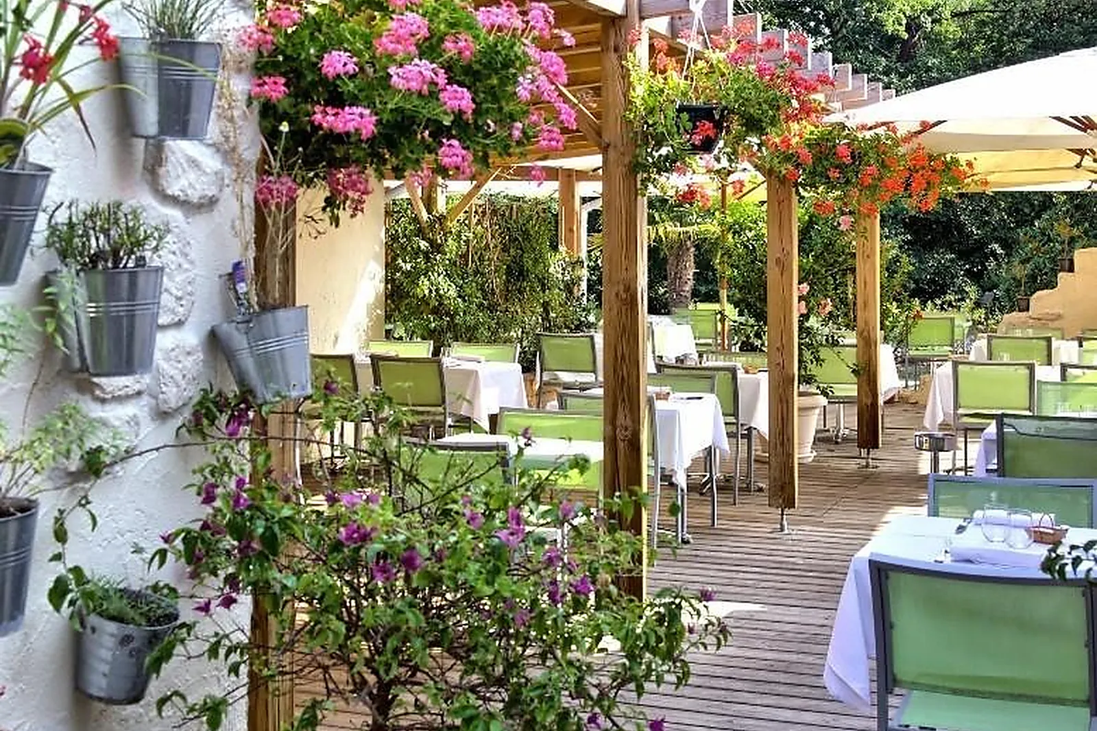 Lieux événementiels, HÔTEL LE PONT BERNET