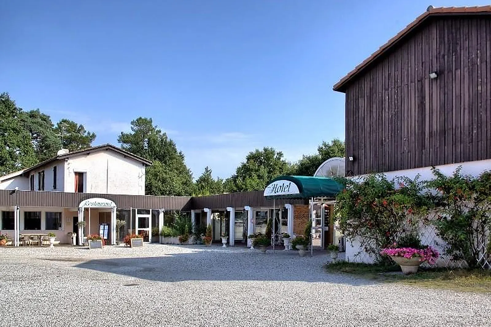 Lieux événementiels, HÔTEL LE PONT BERNET