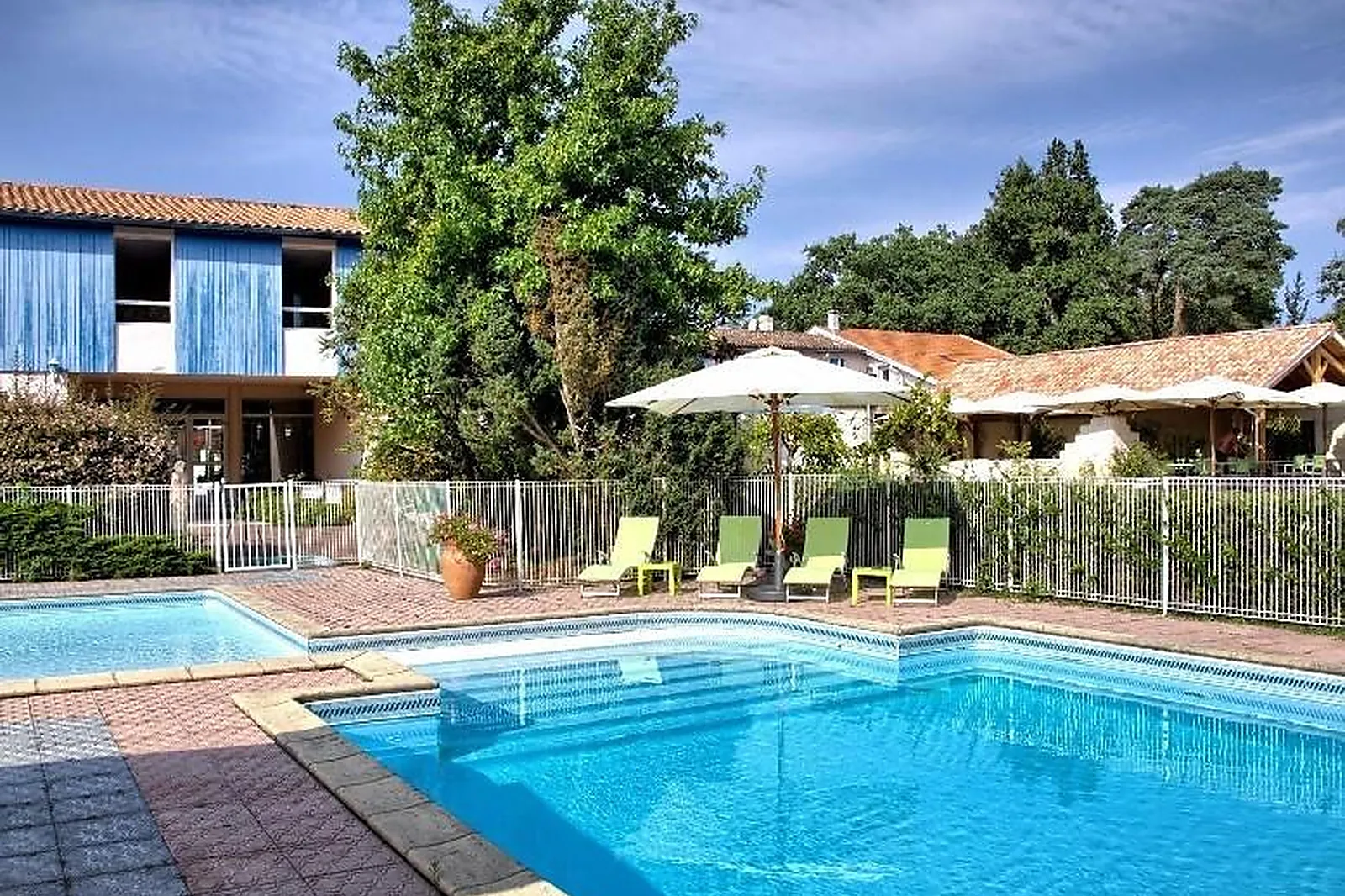 Lieux événementiels, HÔTEL LE PONT BERNET