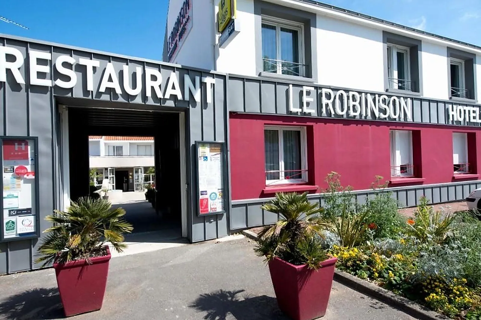 Lieux événementiels, HÔTEL LE ROBINSON