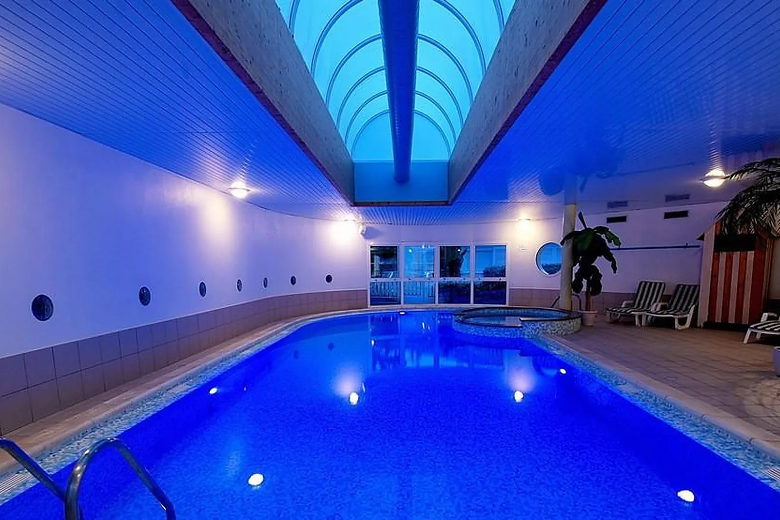 Lieux événementiels, HÔTEL LE ROBINSON