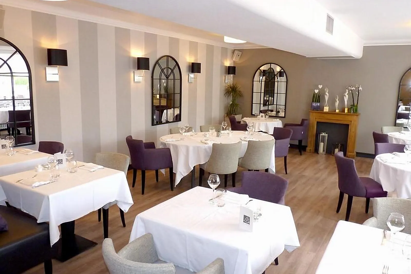 Lieux événementiels, HÔTEL LE ROBINSON