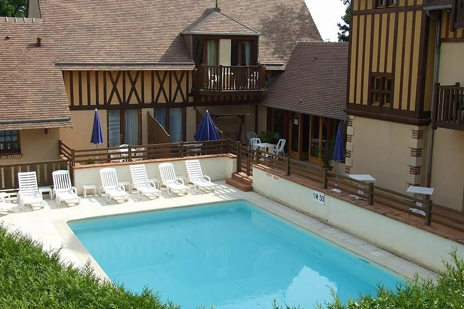 Lieux événementiels, HÔTEL LE ROMANTICA