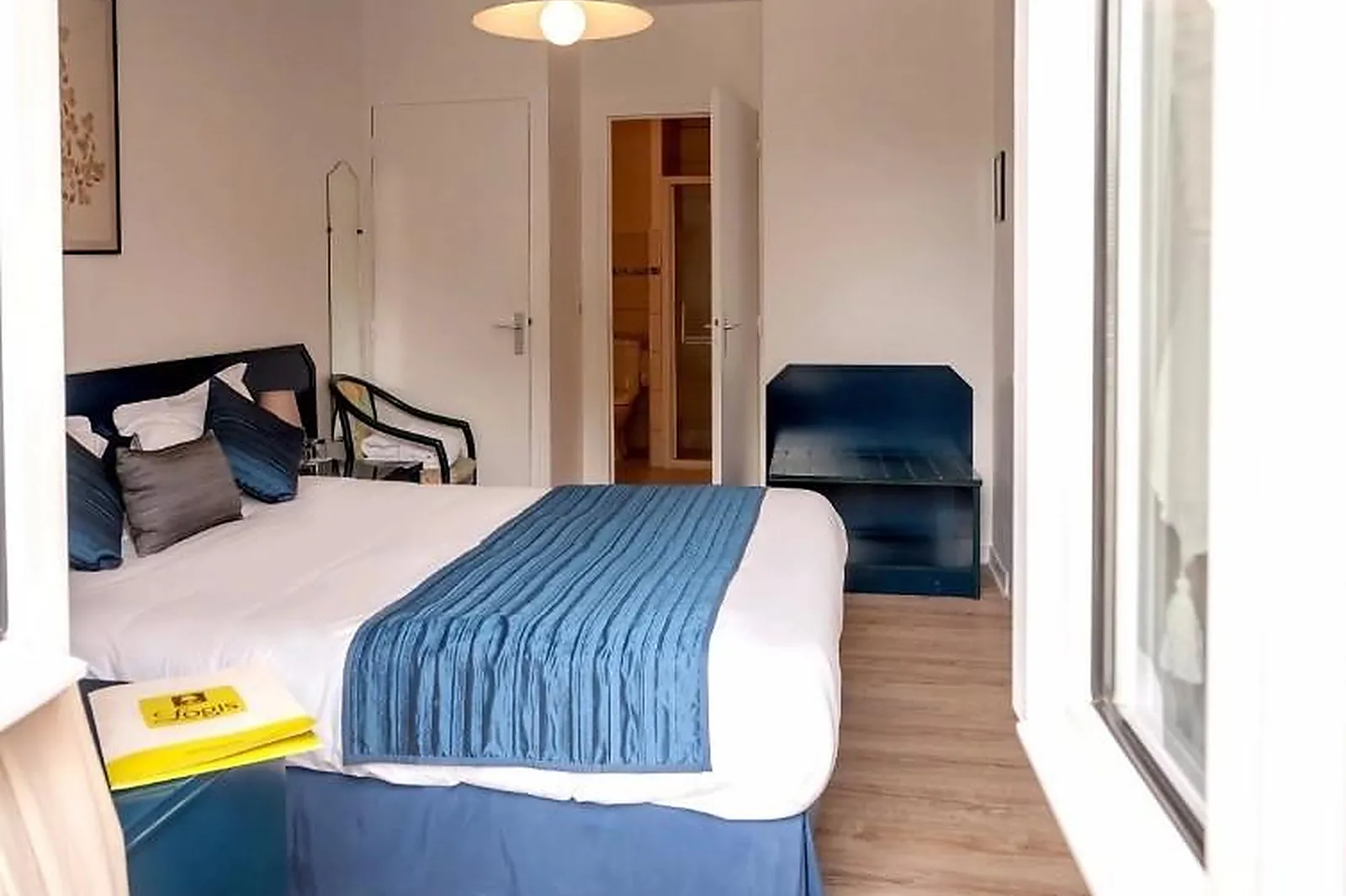 Lieux événementiels, HÔTEL LE SAINT JACQUES