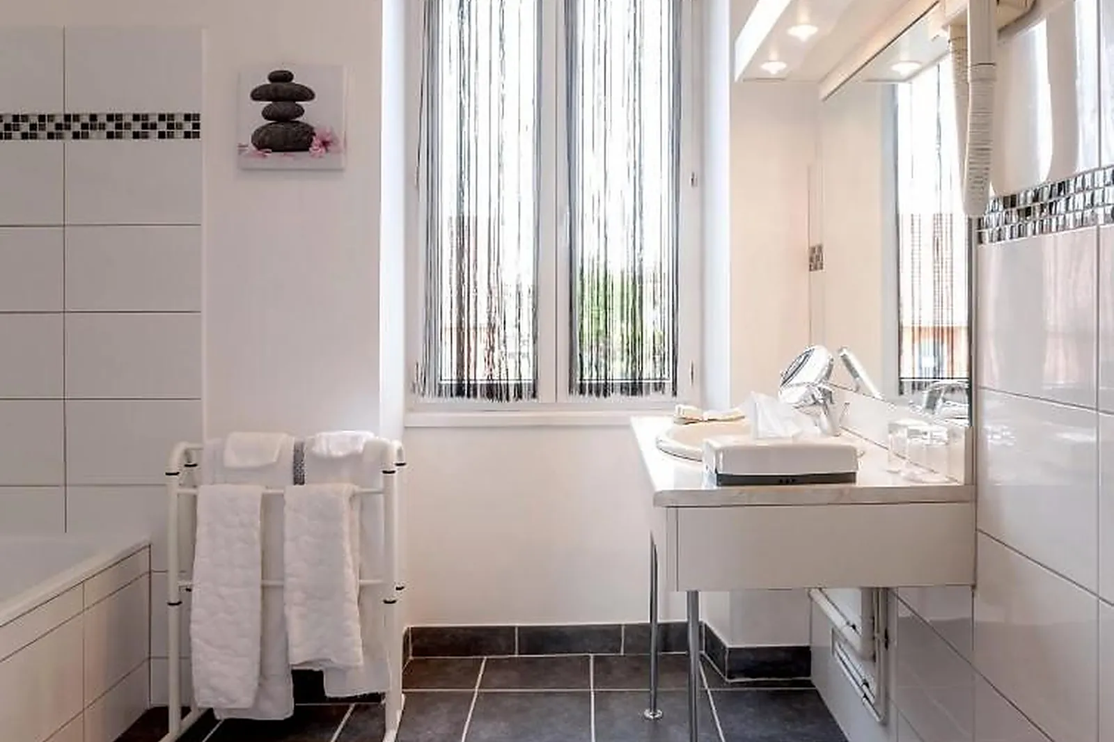 Lieux événementiels, HÔTEL LE SAINT JACQUES