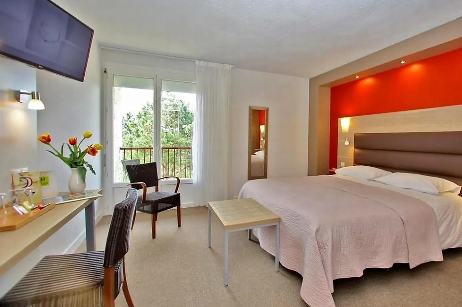 Lieux événementiels, HÔTEL LE TROPICANA