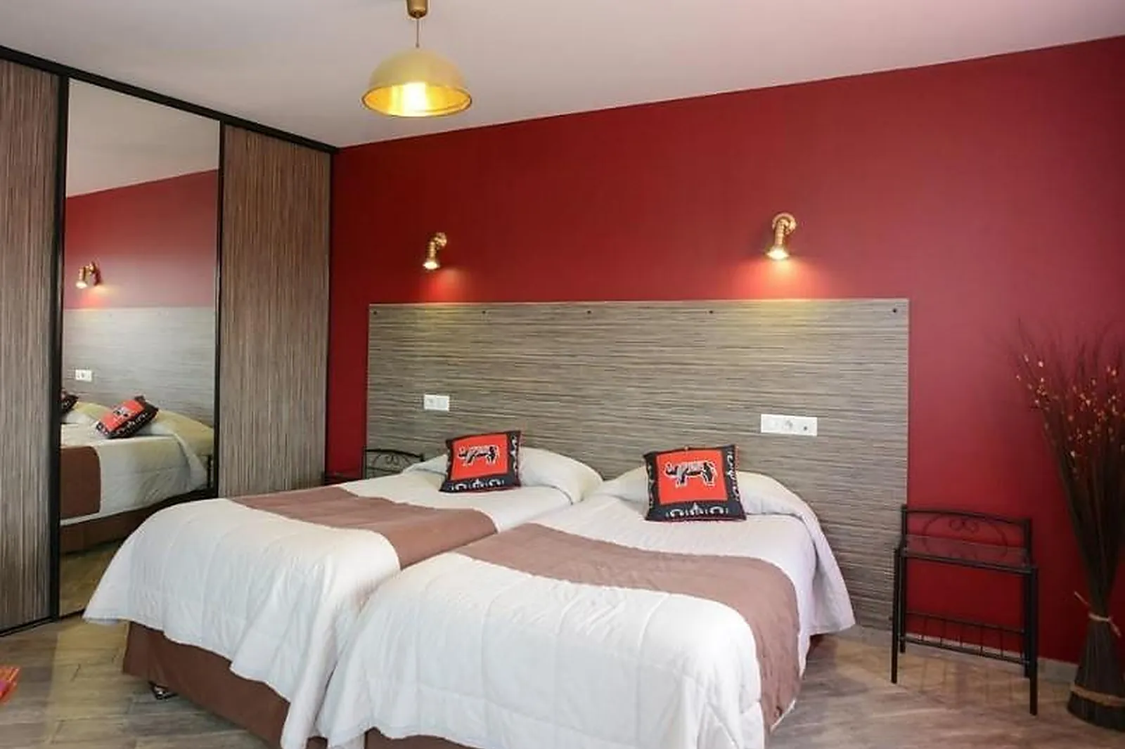 Lieux événementiels, HÔTEL LES 13 ASSIETTES