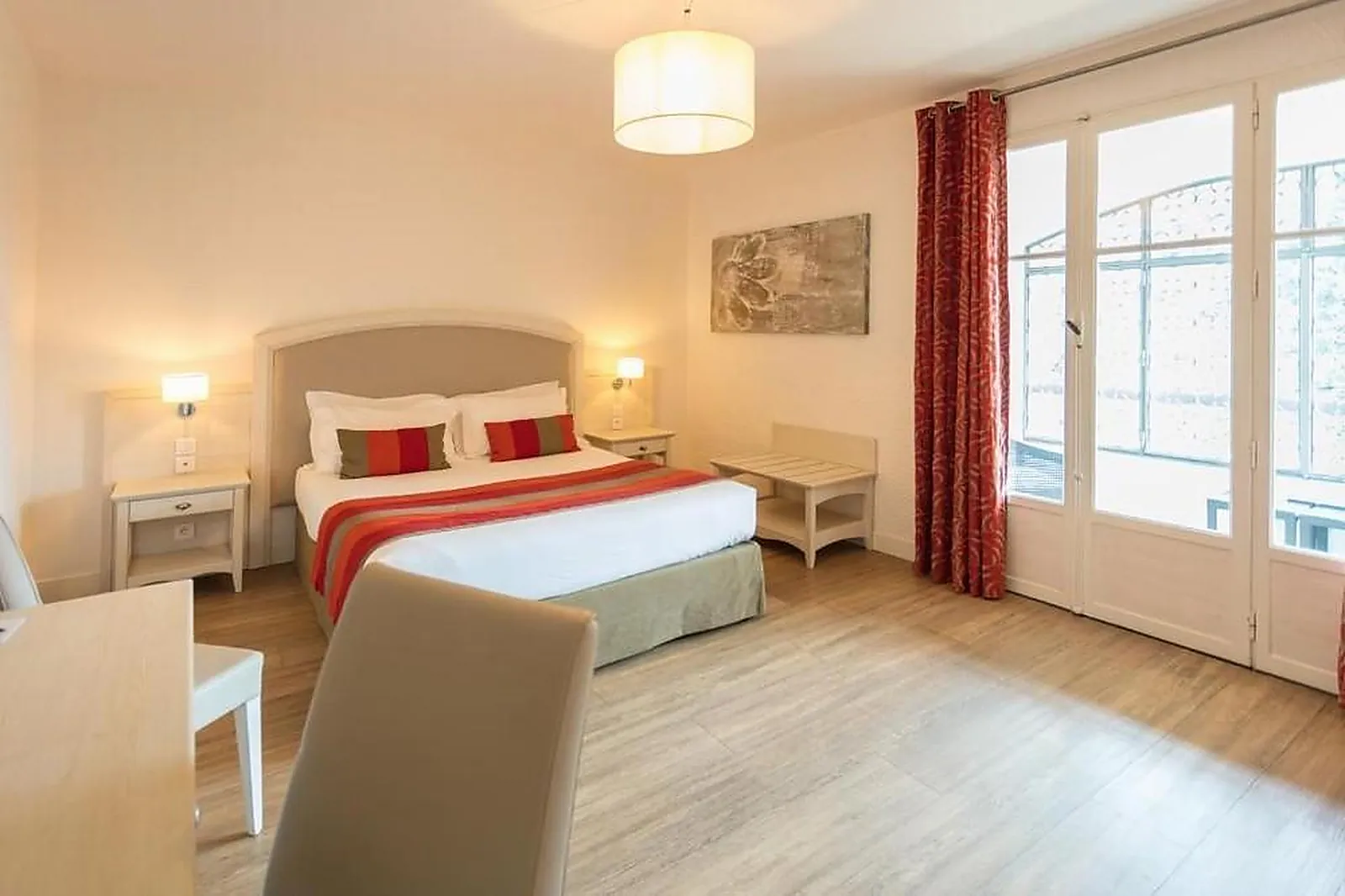 Lieux événementiels, HÔTEL LES 3 BARBUS