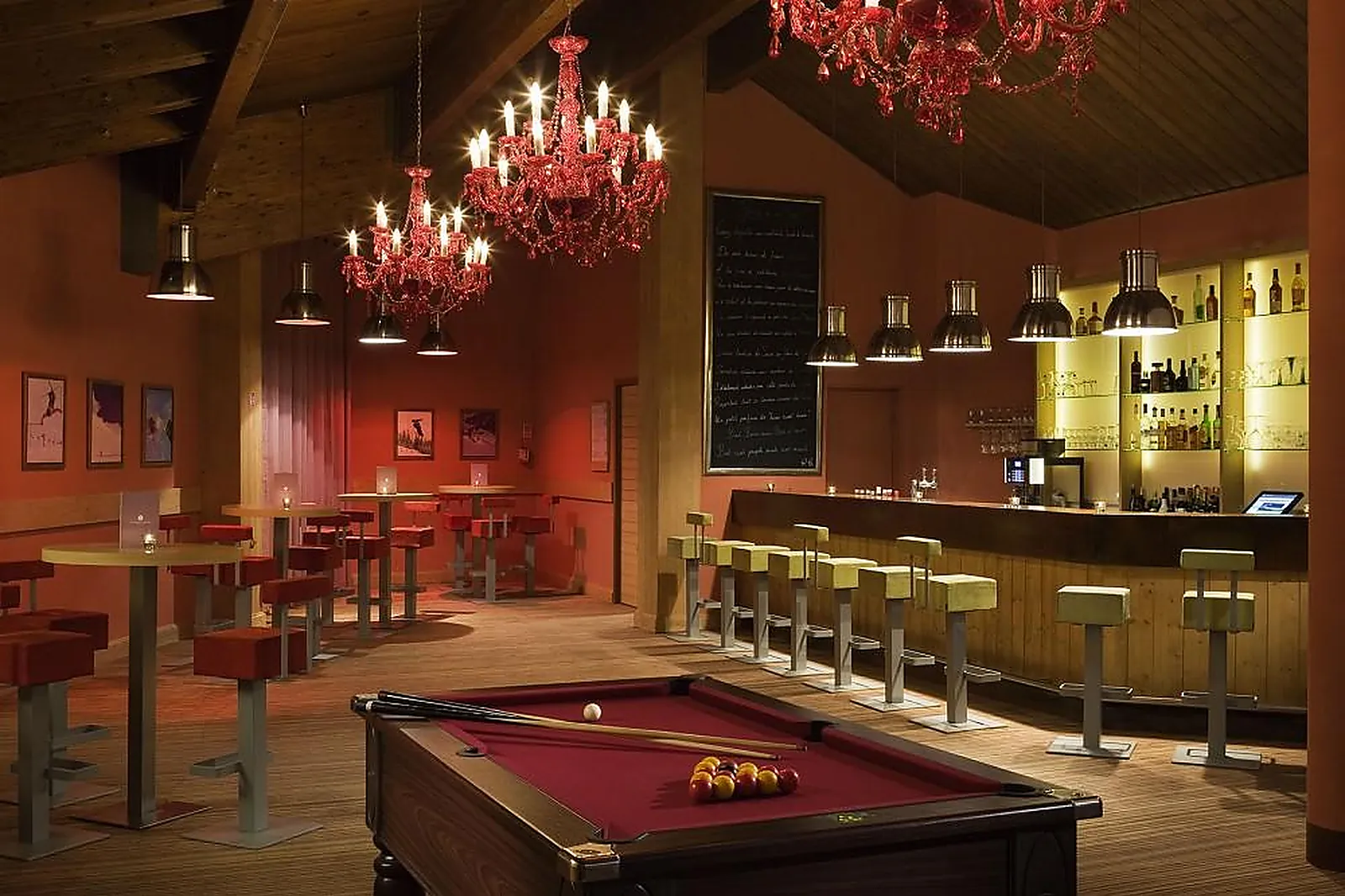 Lieux événementiels, HÔTEL LES BRUYÈRES