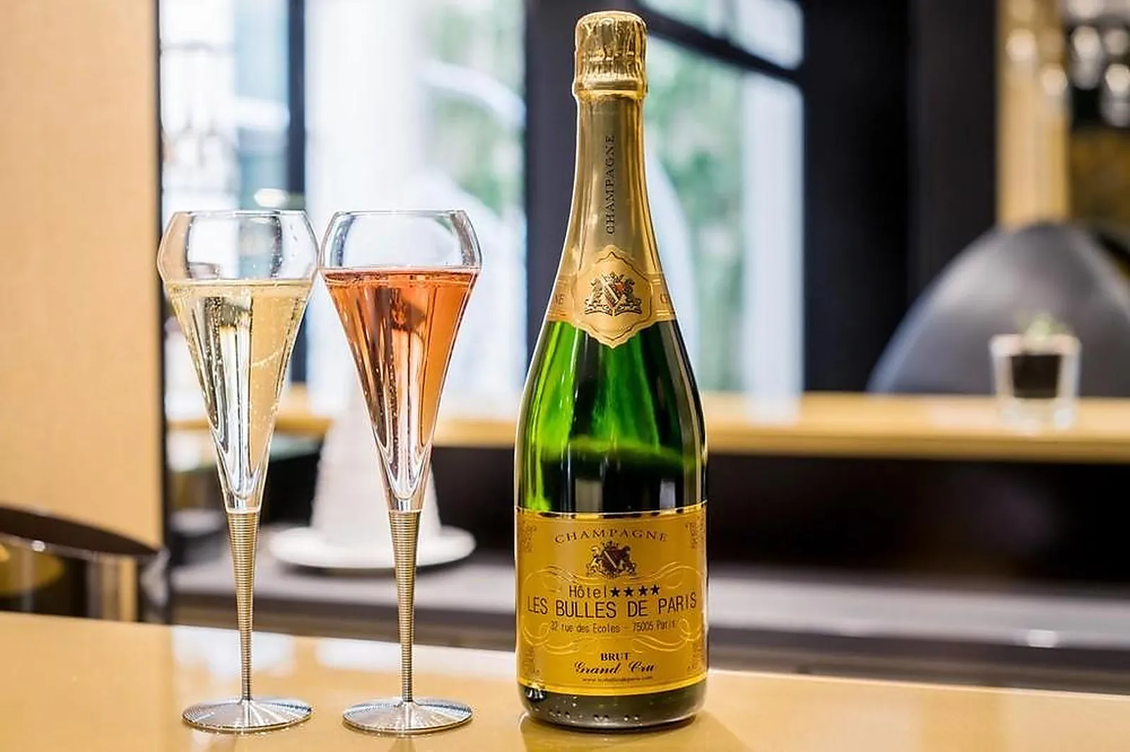 Lieux événementiels, HÔTEL LES BULLES DE PARIS